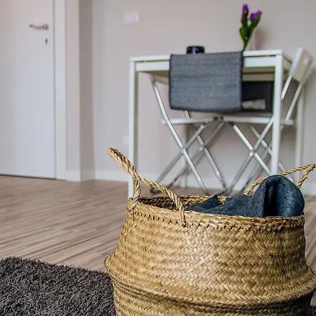 Yhome | Gulli's Palace Daire Torino