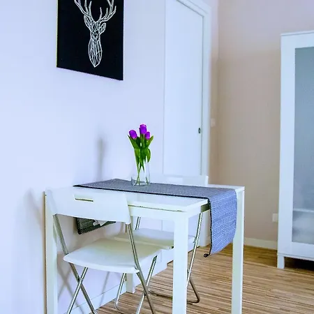 Yhome | Gulli's Palace Torino