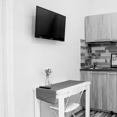 Yhome | Gulli's Palace * Torino