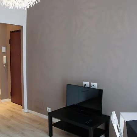 Yhome | Gulli's Palace Daire *