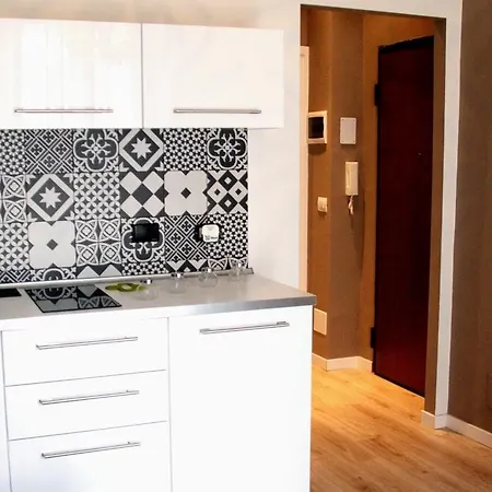 Yhome | Gulli's Palace Apartmán